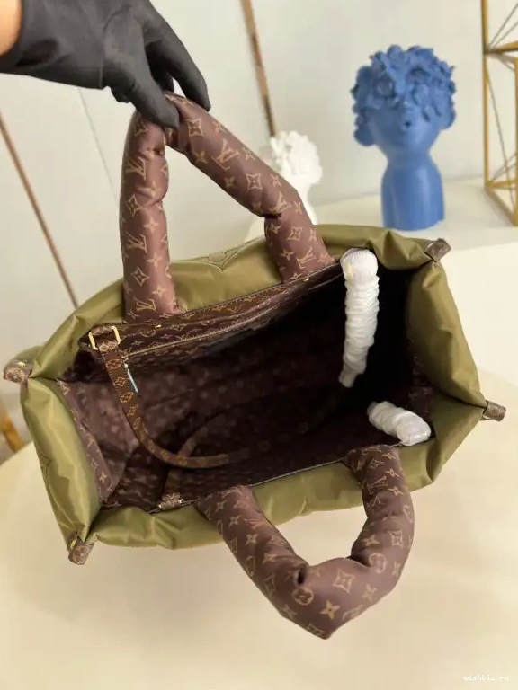 WIS ONTHEGO VUITTON GM LOUIS 0602